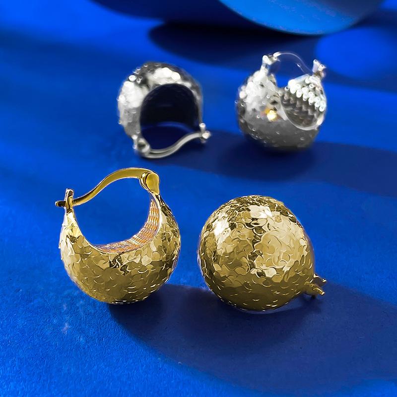 NO.183 S925 Sterling Silver Ice Crushing Ball Lamp Earrings Glittering daily life Earrings Springtok