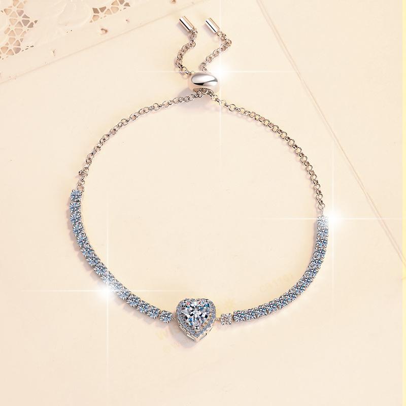 NO.220 S925 Sterling Silver Heart-Shaped Starry Sky Bracelet Synthetic Moissanite Bracelet
