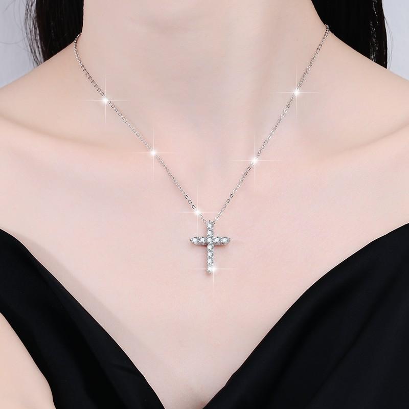 NO.202 S925 Sterling Silver Synthetic Moissanite Small Cross Necklace Birthday Gift Minimalist Pendant Necklace Springtok