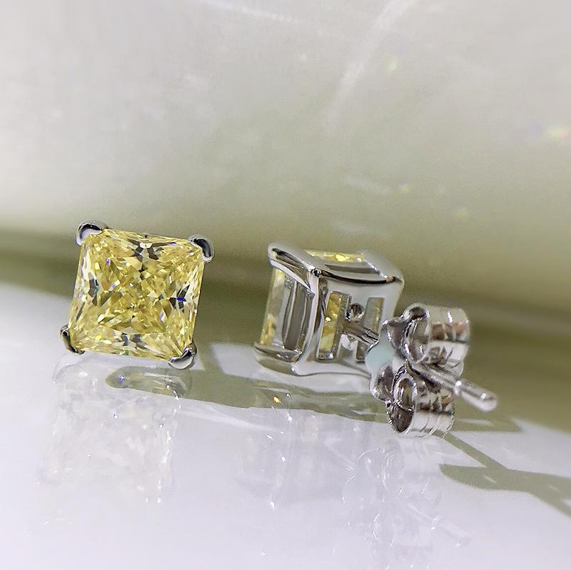 NO.184 S925 Sterling Silver Ice Flower Cut Simple Princess Square Stud Earrings 6 * 6mm 8A Cubic Zirconia Studs Glittering Daily Life Earrings Springtok
