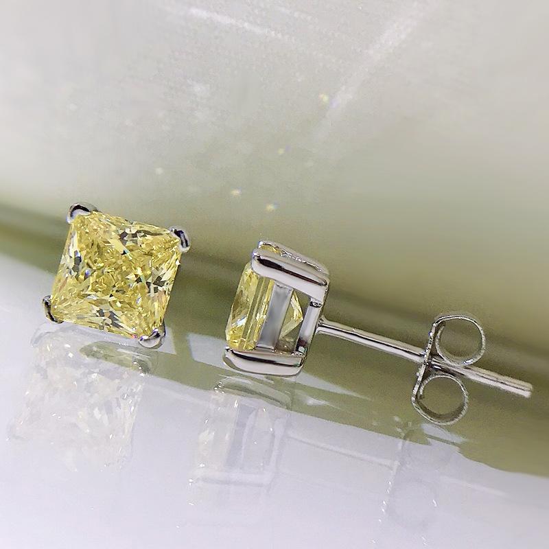 NO.184 S925 Sterling Silver Ice Flower Cut Simple Princess Square Stud Earrings 6 * 6mm 8A Cubic Zirconia Studs Glittering Daily Life Earrings Springtok