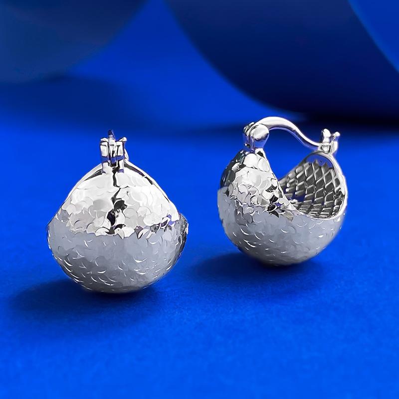 NO.183 S925 Sterling Silver Ice Crushing Ball Lamp Earrings Glittering daily life Earrings Springtok