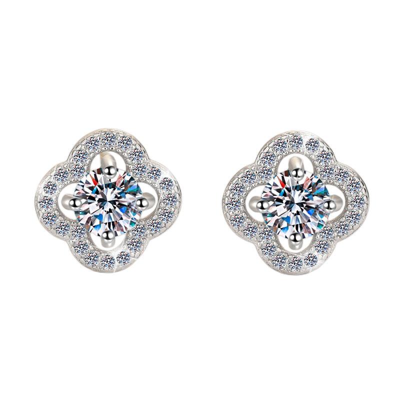 NO.166 S925 Sterling Silver Four Petals Ear Stud Synthetic Moissanite Stud Earrings Glittering daily life Earrings Springtok