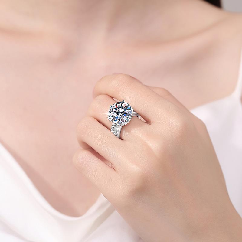 NO.124 S925 Sterling Silver 10 Karat Ring Synthetic Moissanite Ring fashion jewelry accessory woman girl promise ring Springtok