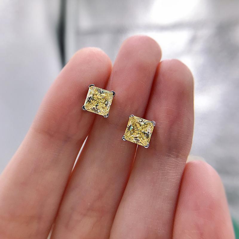 NO.184 S925 Sterling Silver Ice Flower Cut Simple Princess Square Stud Earrings 6 * 6mm 8A Cubic Zirconia Studs Glittering Daily Life Earrings Springtok