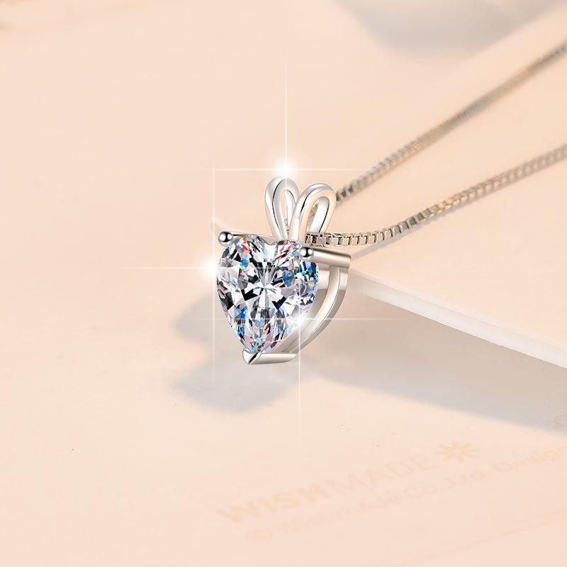 NO.197 925 Sterling Silver Heart-shape Synthetic Moissanite Necklace Birthday Gift Minimalist Pendant Necklace Springtok