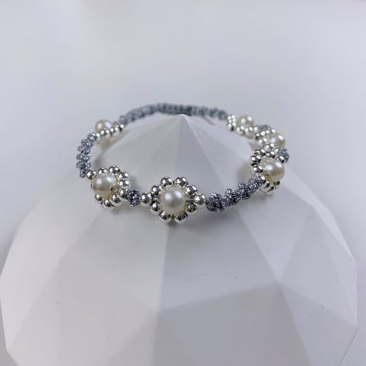 Woven pearl bracelet making course