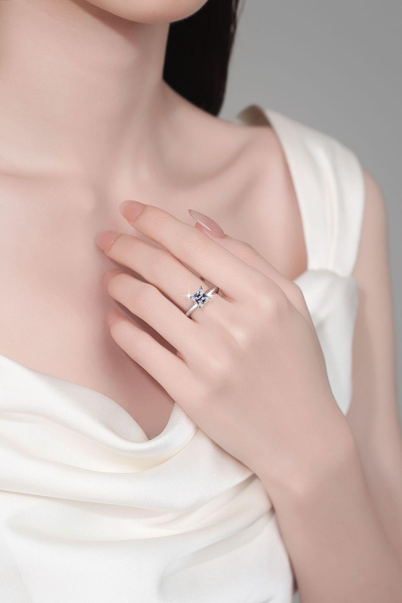 S925 Sterling Silver D Color Four-claw Princess Square Ring Synthetic Moissanite Ring 1.2Carat-469 young  moissanite(25%)