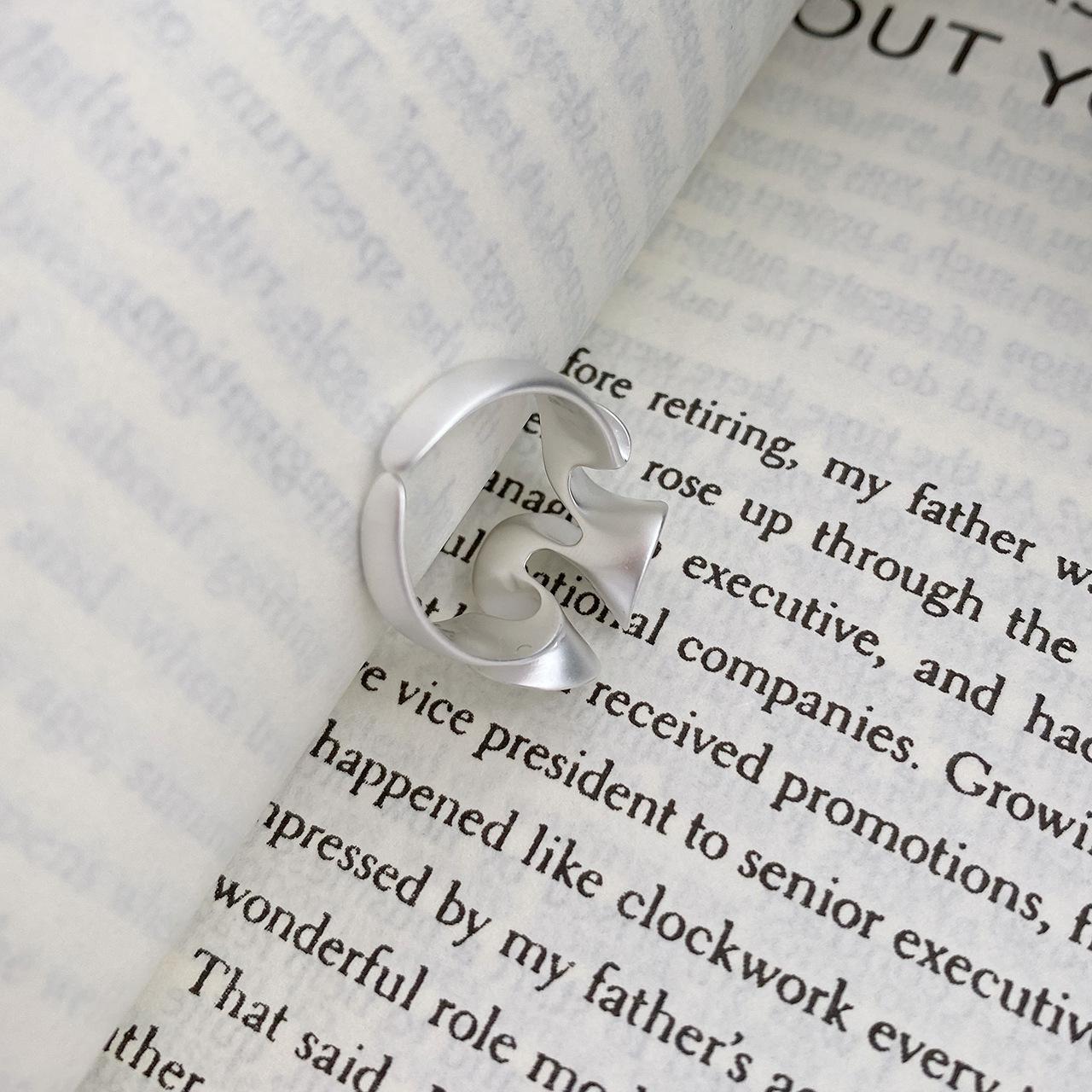 S925 Sterling Silver Irregular Rotating Irregular Shape Frosted Ruffled Pleated Index Finger Ring For Women -551(45%)