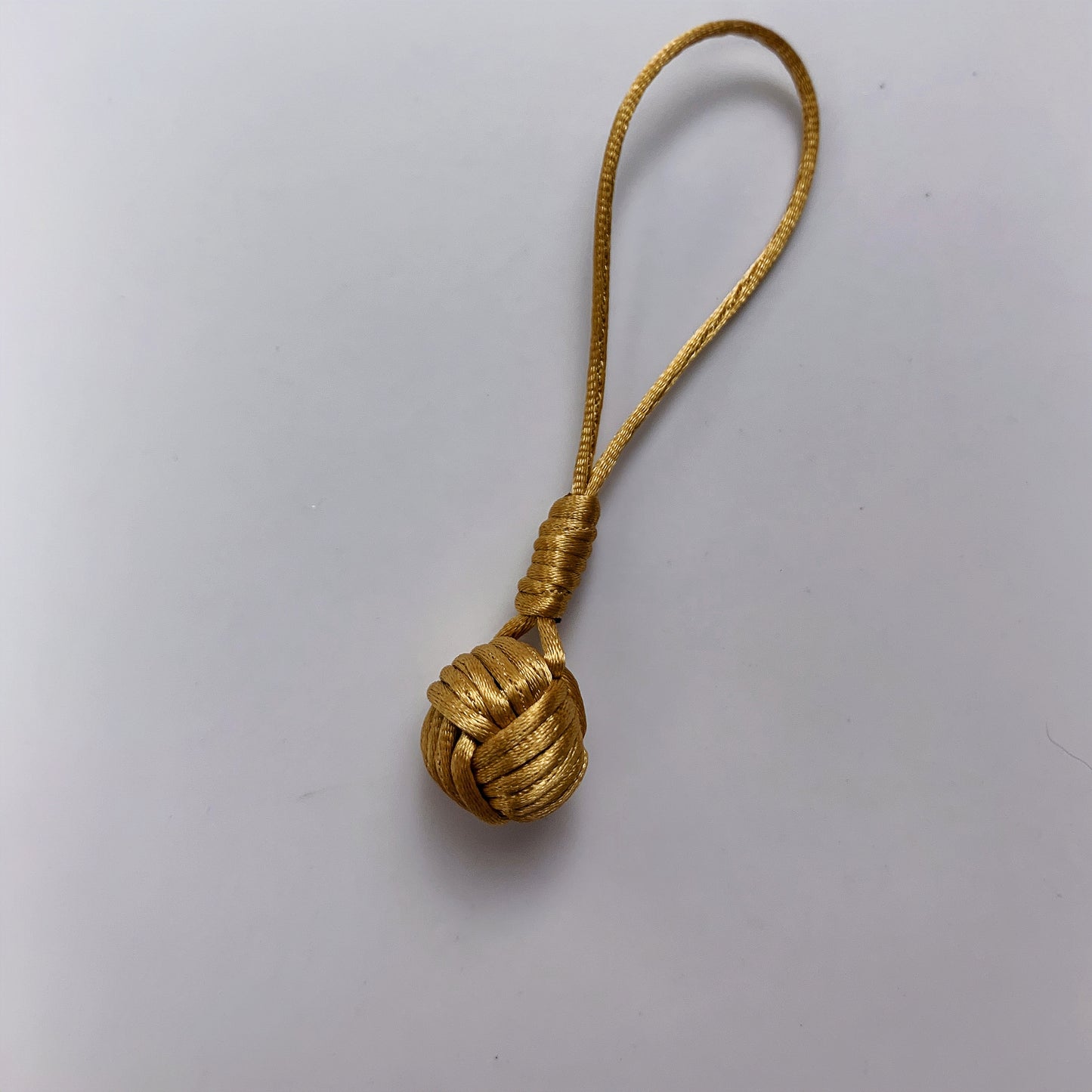 Hand-woven wrapped 10mm cat eye copper beads pendant, mobile phone pendant, bag pendant