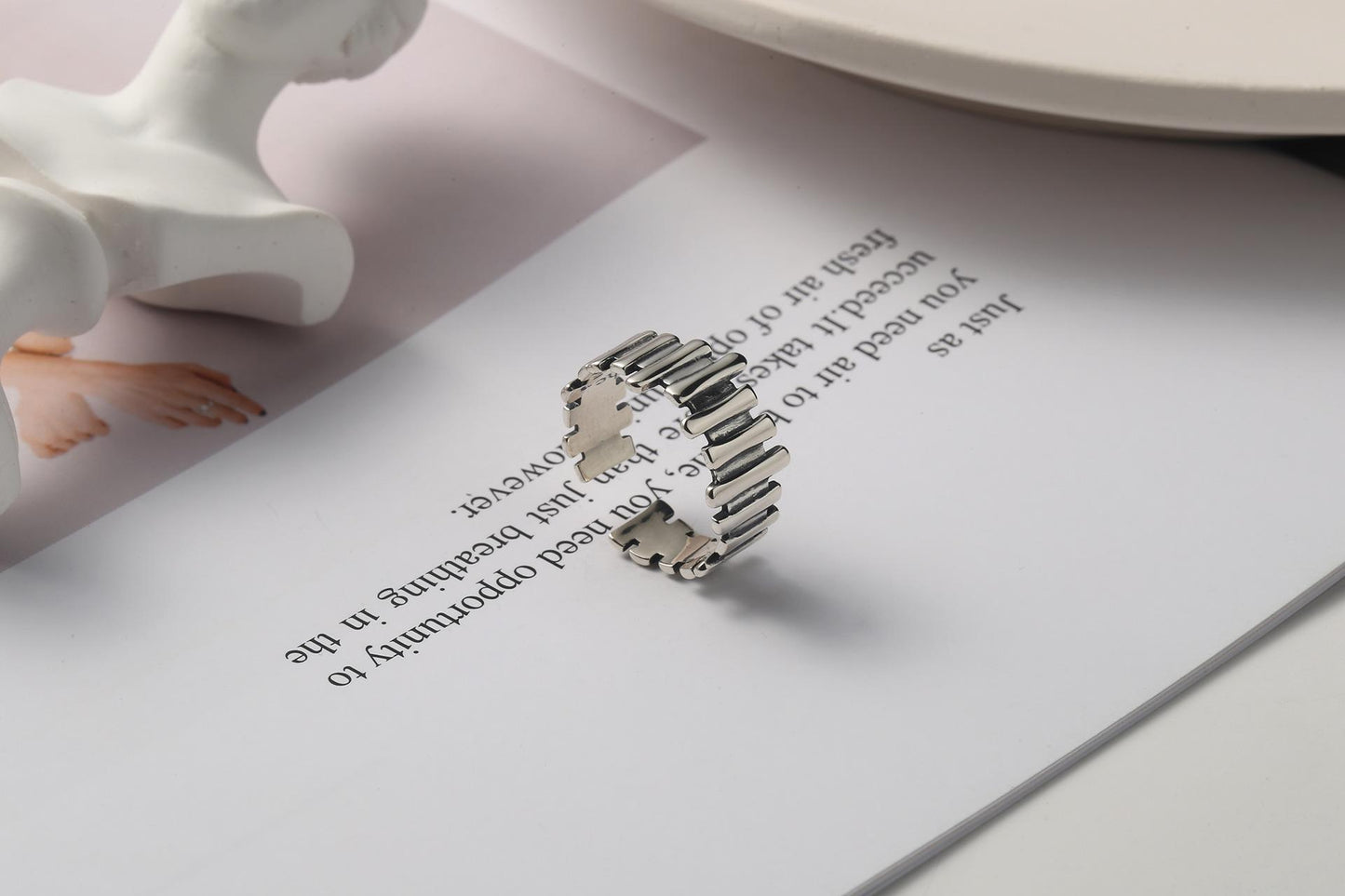 S925 Sterling Silver Vintage Irregular Solid Row Ring for Women - 536(45%)