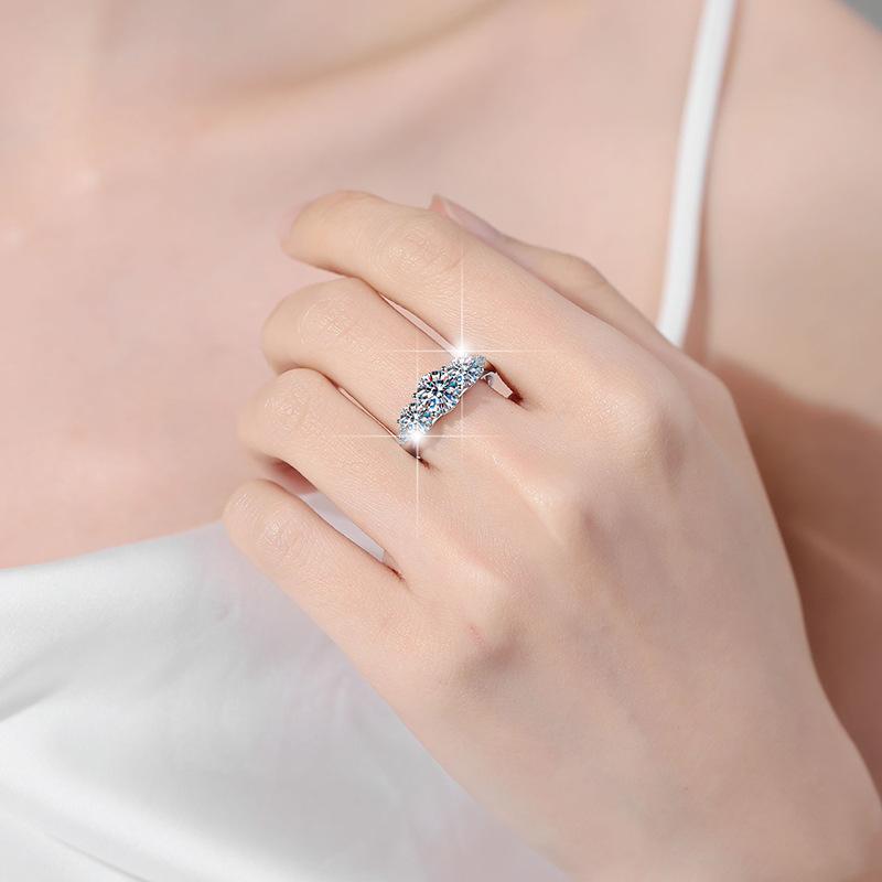 NO.121 S925 Sterling Silver Three Stone Ring Synthetic Moissanite Ring 2 Karat fashion jewelry accessory woman girl promise ring Springtok