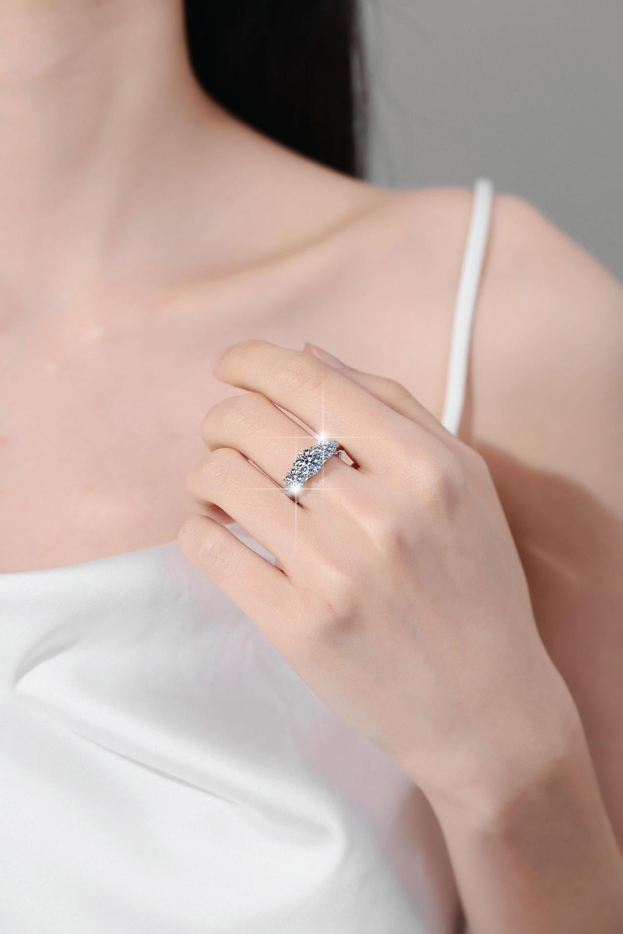 S925 Sterling Silver Three Stone Ring Synthetic Moissanite Ring 2 Karat fashion jewelry accessory woman girl promise ring-205(35%)