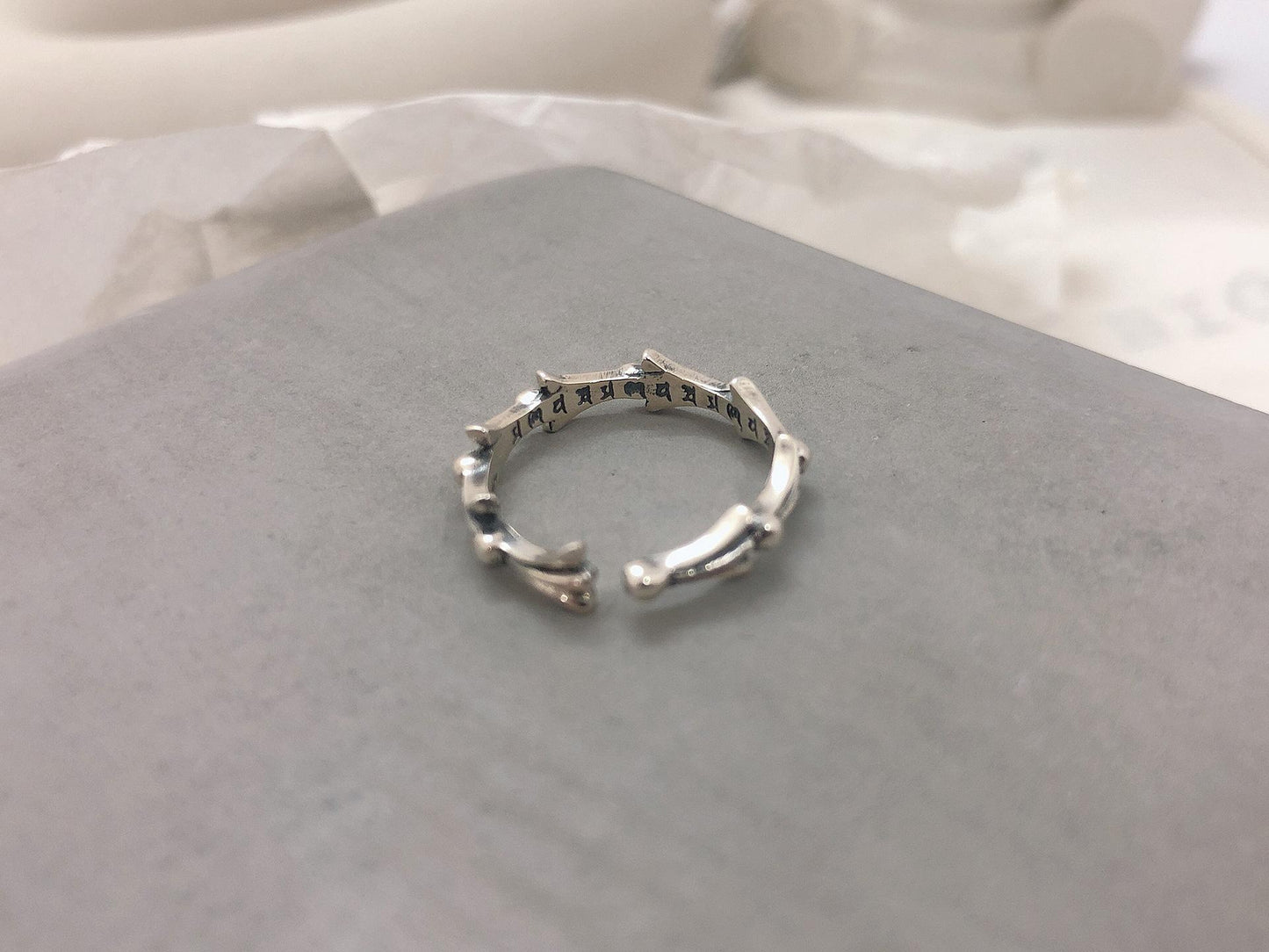 S925 Sterling Silver Vintage Distressed Bone Ring for Women Open -561(45%)