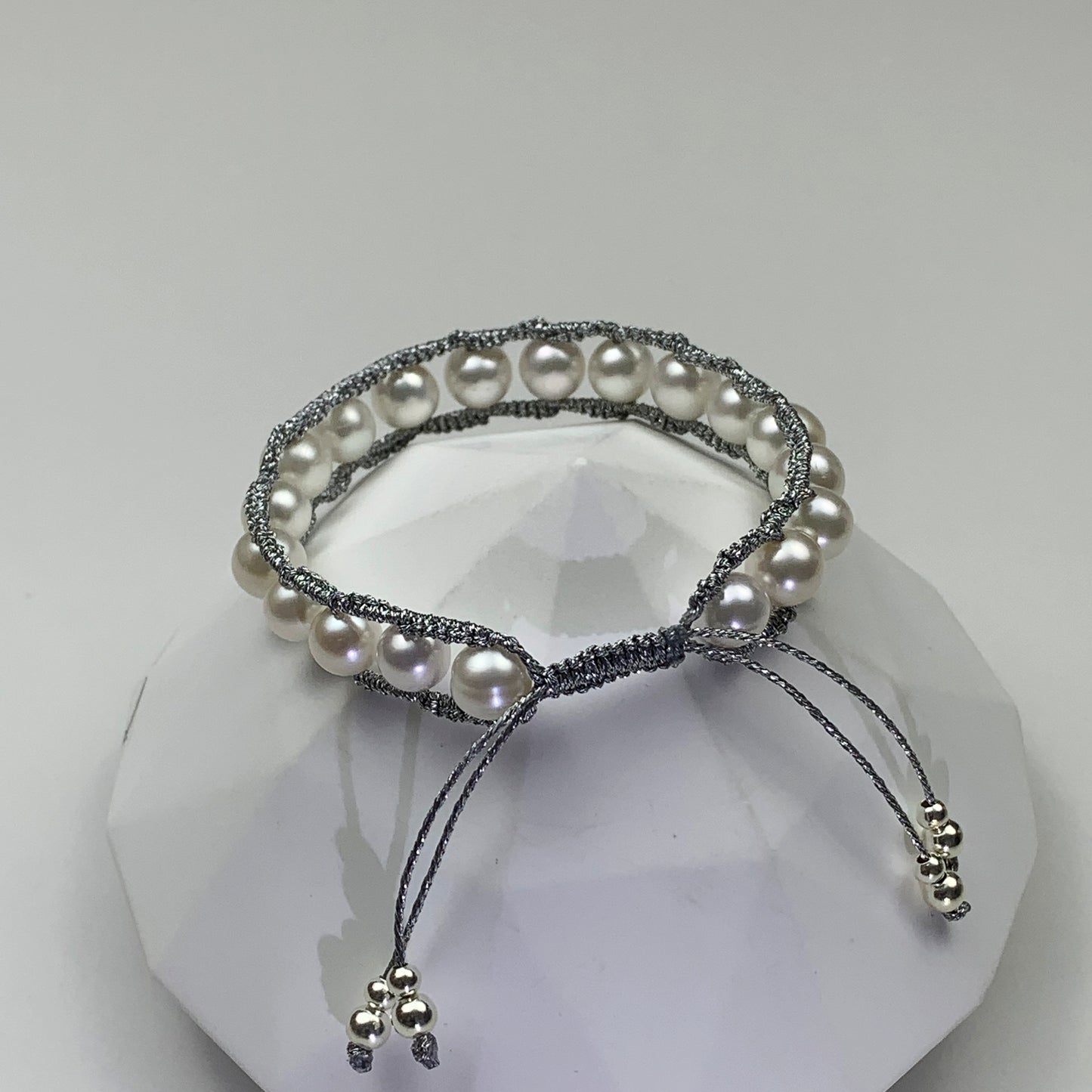 23.Pearl ladder bracelet