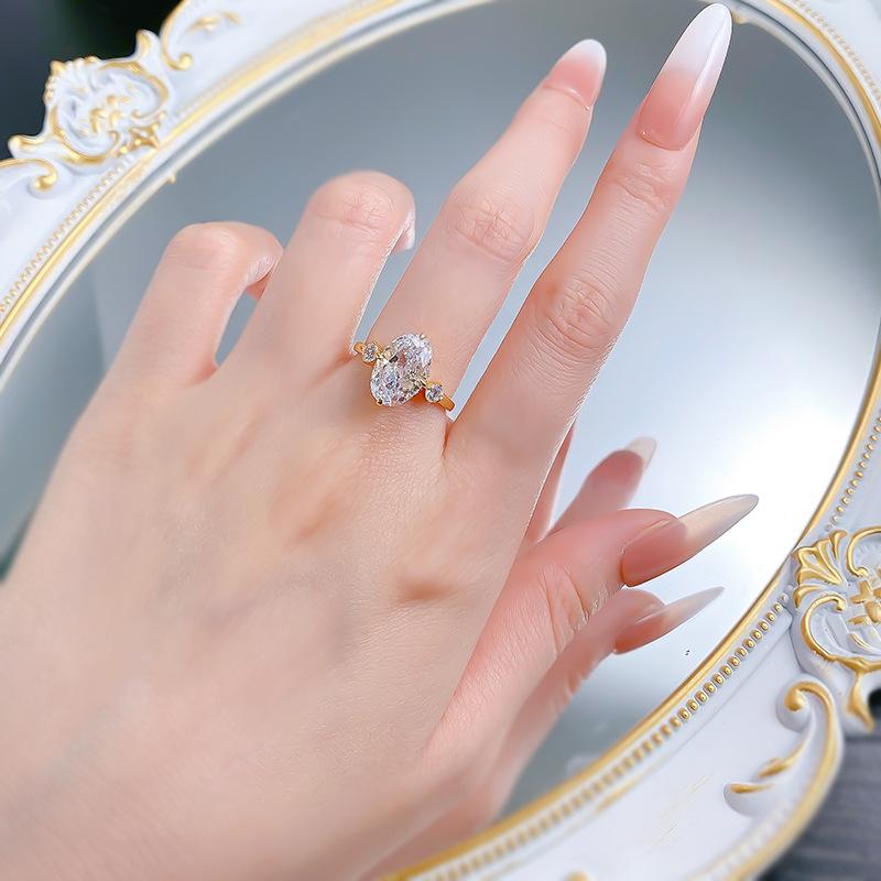 S925 Sterling Silver Ice Flower Cut Oval Three-stones Ring 8*12mm 8A Cubic Zirconia Ring-371(35%)