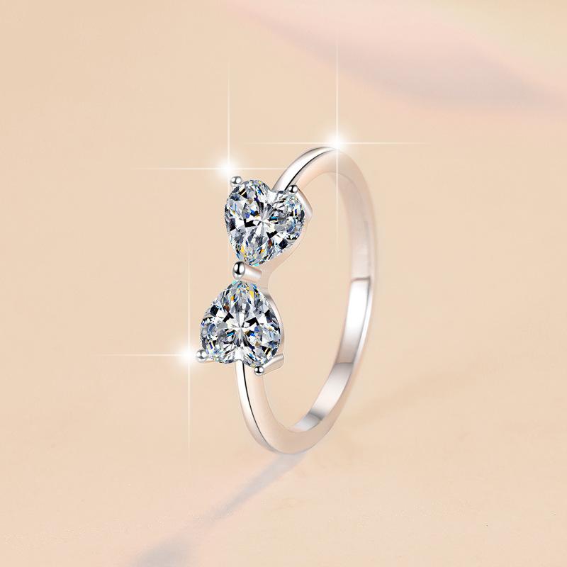 84. S925 Sterling Silver Heart-to-Heart Ring Synthetic Moissanite Ring