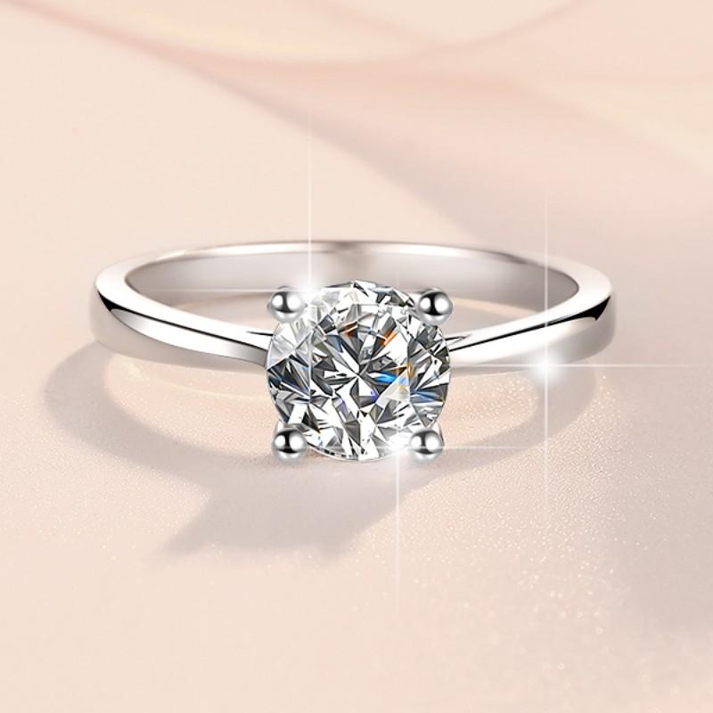 NO.130 S925 Sterling Silver D Color Synthetic Moissanite Four-Claw Ring - 1 Carat & 2 Carats, High Grade Elegant Luxury,  Engagement Ring fashion jewelry accessory woman girl promise ring Springtok