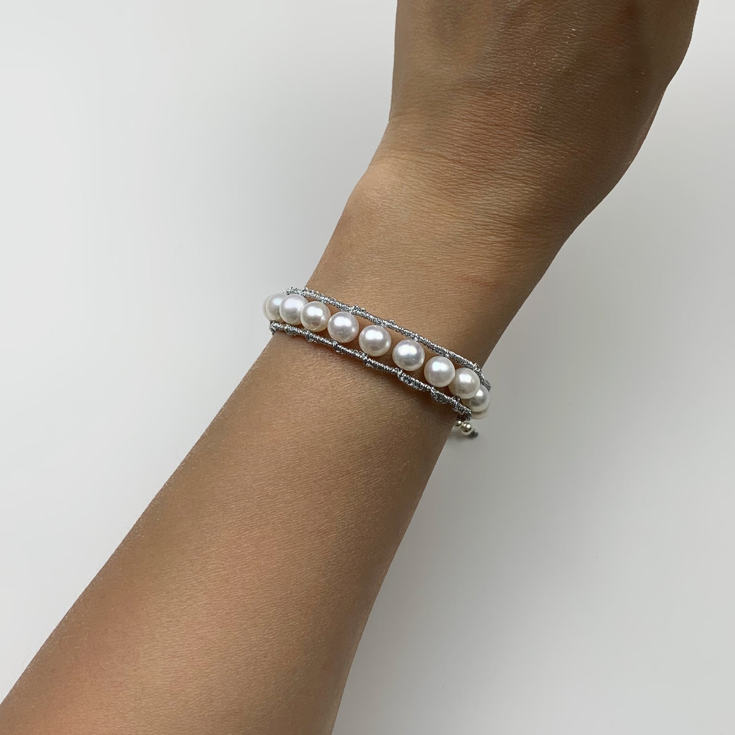 23.Pearl ladder bracelet