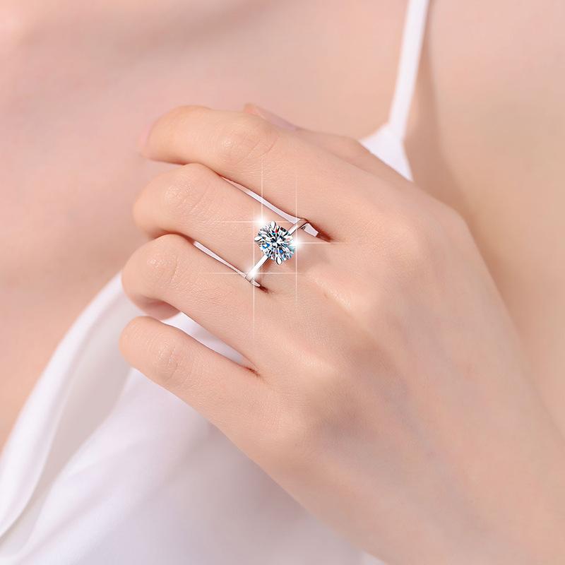 70. S925 Sterling Silver Oval Ring Synthetic Moissanite Ring