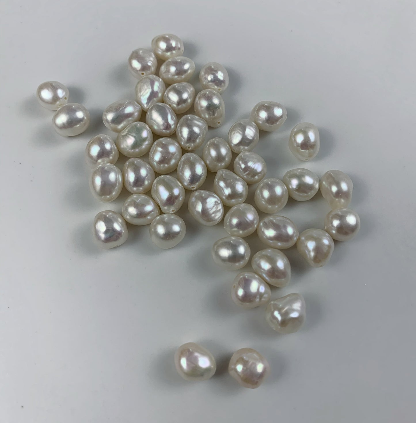 Big white Baroque pearl（8-9mm)