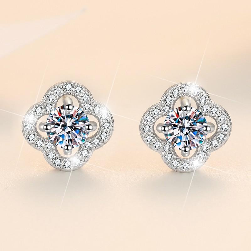 NO9-1. Silver  Four Petals Ear Stud Synthetic Moissanite Stud Earrings