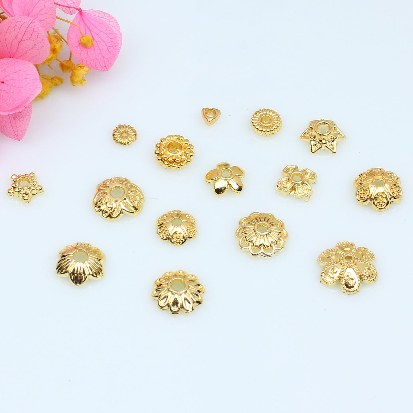 Hollow Petal Alloy Bead Holder For Jewelry DIY，100 pcs, Covered By 14/18K Real Gold Or Silver