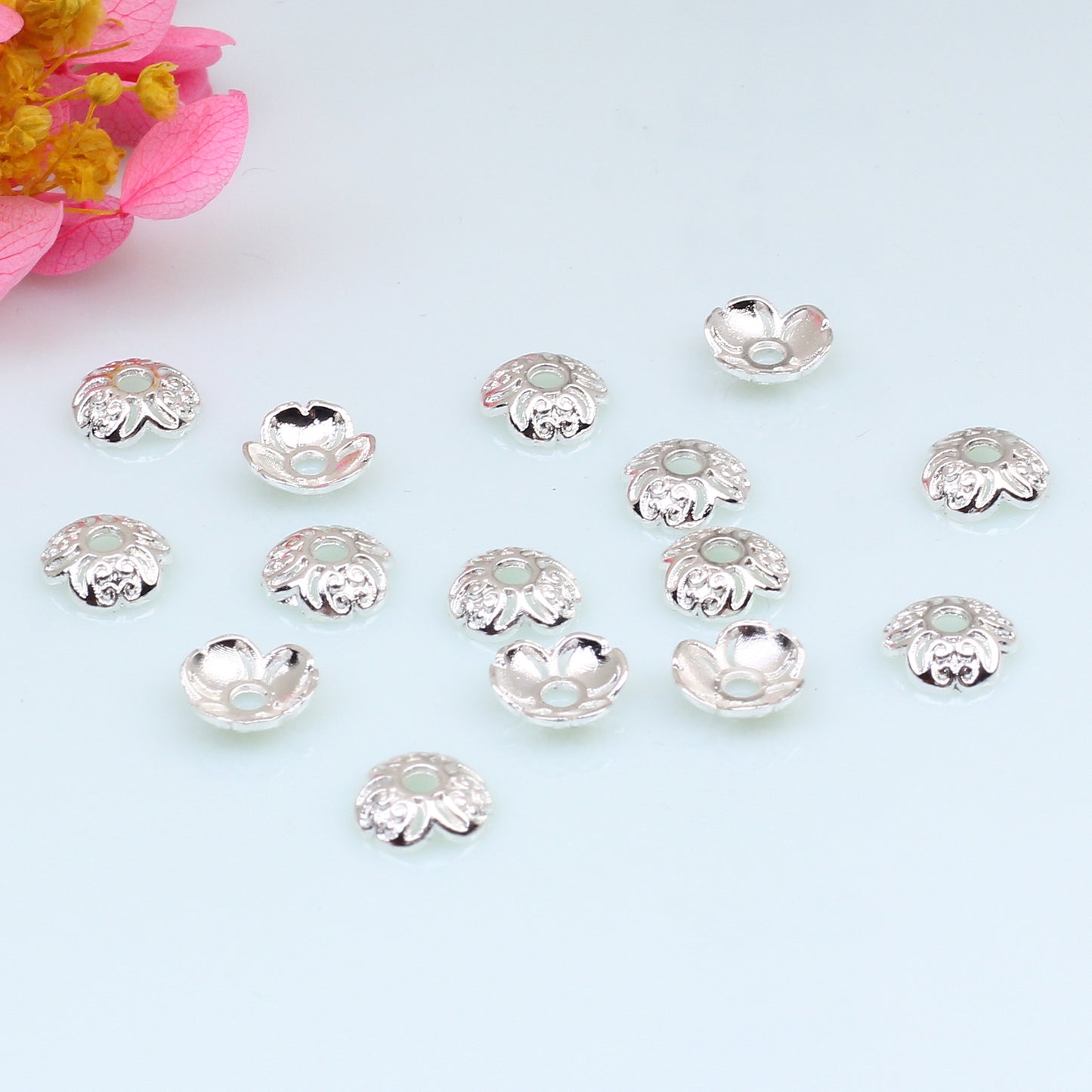 Hollow Petal Alloy Bead Holder For Jewelry DIY，10 pcs, Covered By 14/18K Real Gold Or Silver