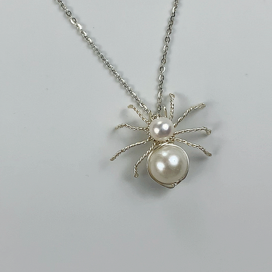 67.Little spider Pearl pendant