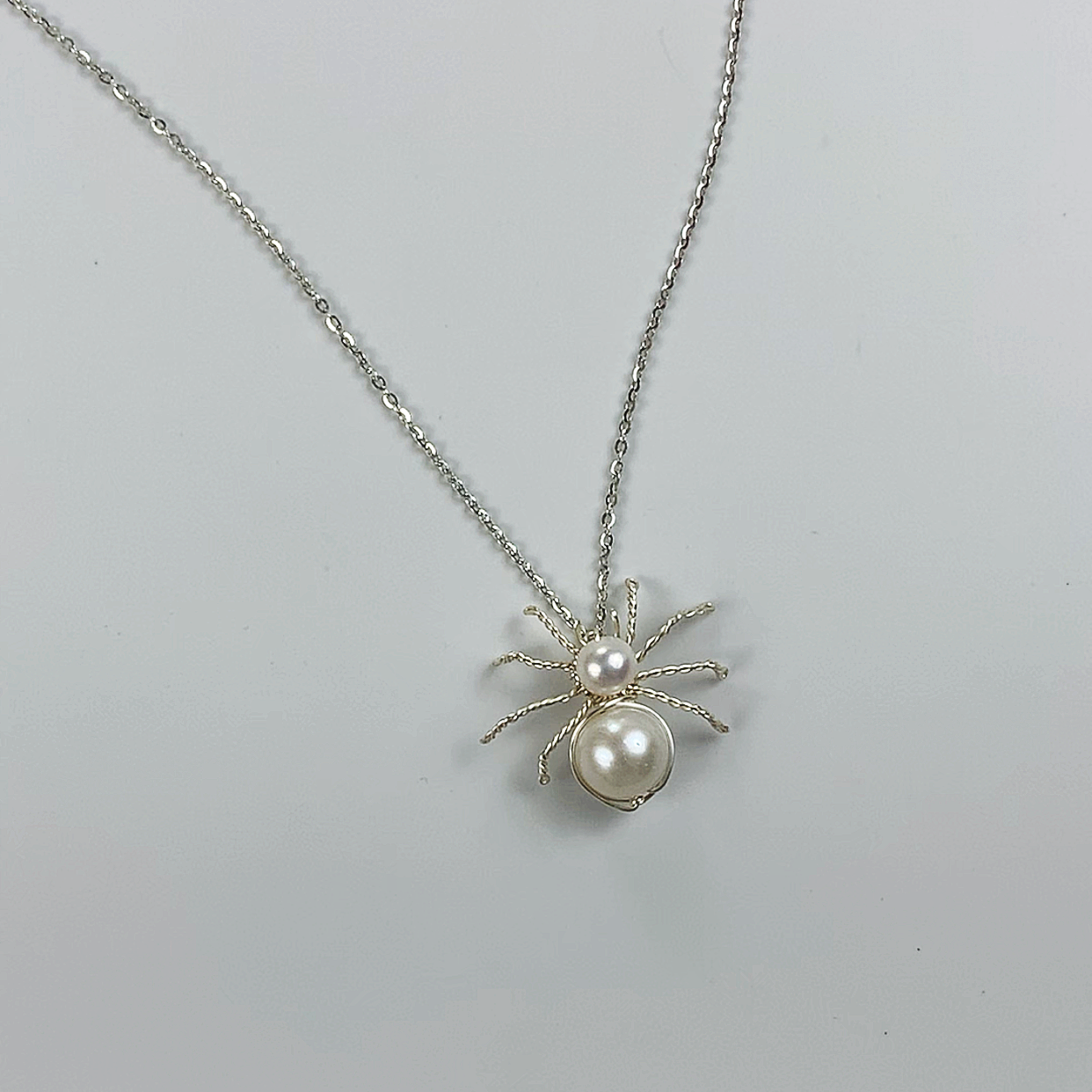 67.Little spider Pearl pendant