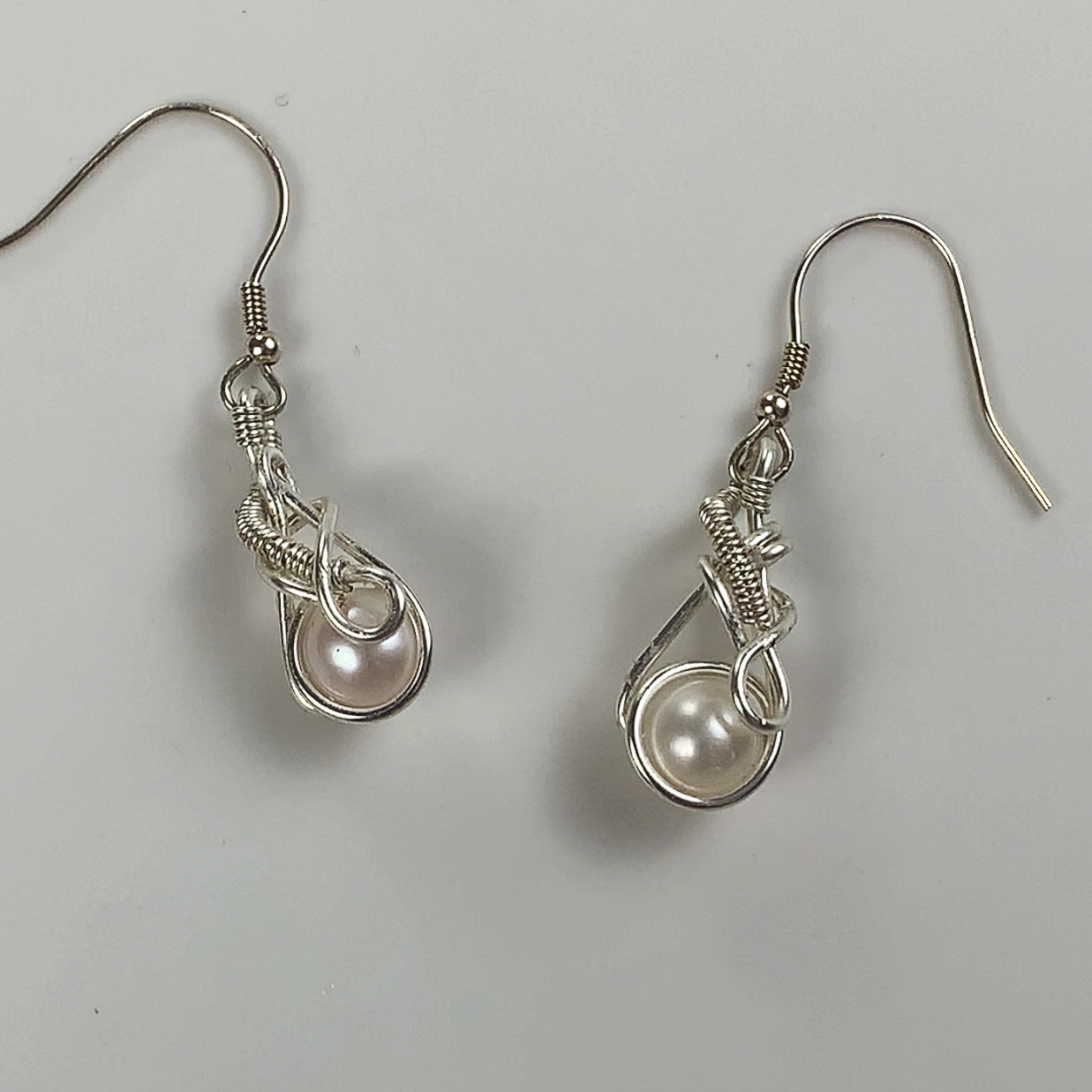 85.Vintage pearl earrings