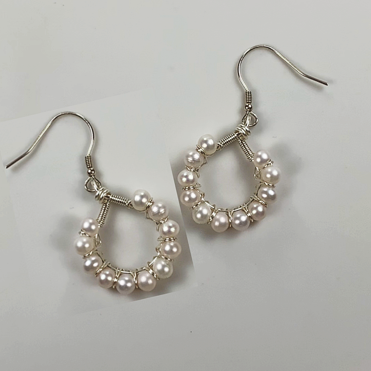 86.Small hoop pearl earrings