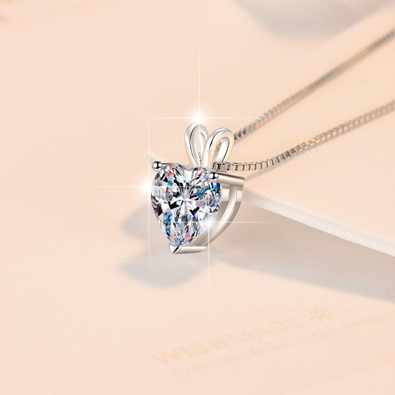 28. NO27 925 Sterling Silver Heart-shape Necklace Synthetic Moissanite Necklace