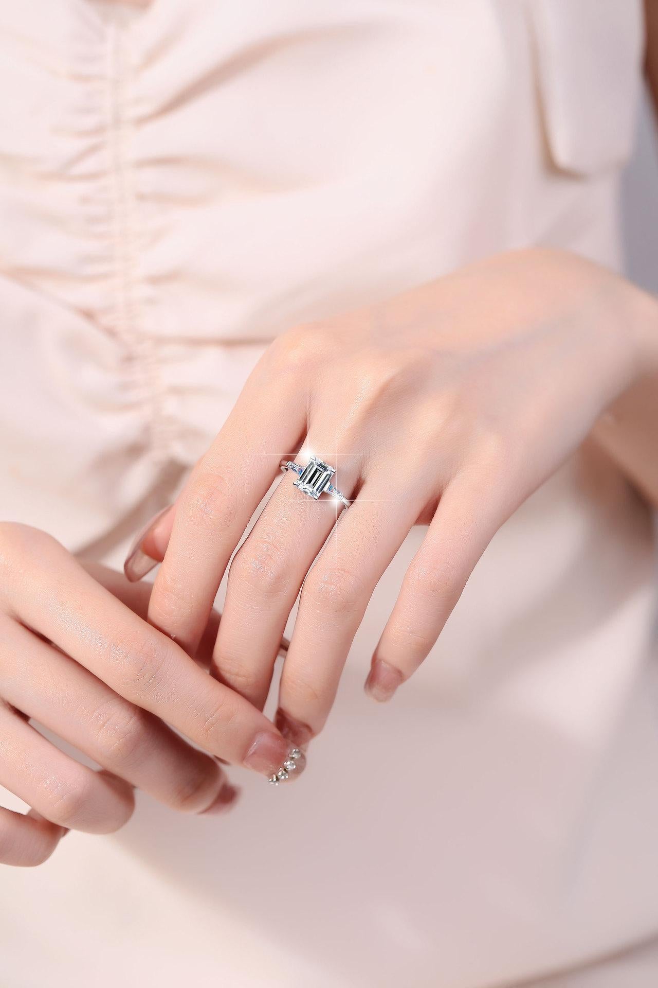 NO.118 S925 Sterling Silver Grandmother Cut Ring/2 Karat/Synthetic Moissanite Ring elegant luxury daily life woman birthday gift engagement Springtok