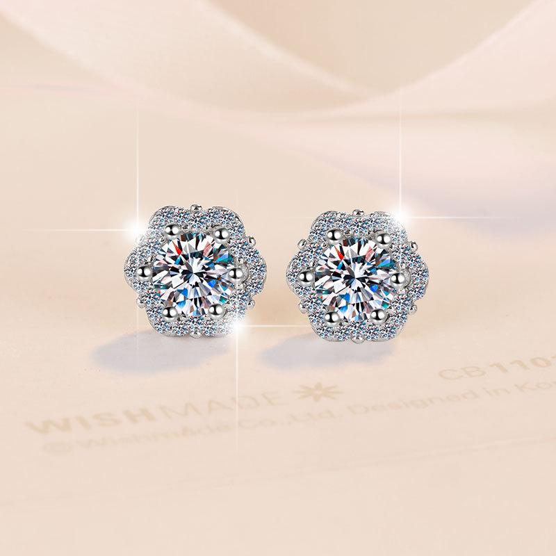 41. S925 Sterling Silver Little Flower Ear Stud Plum Blossom Synthetic Moissanite Earrings