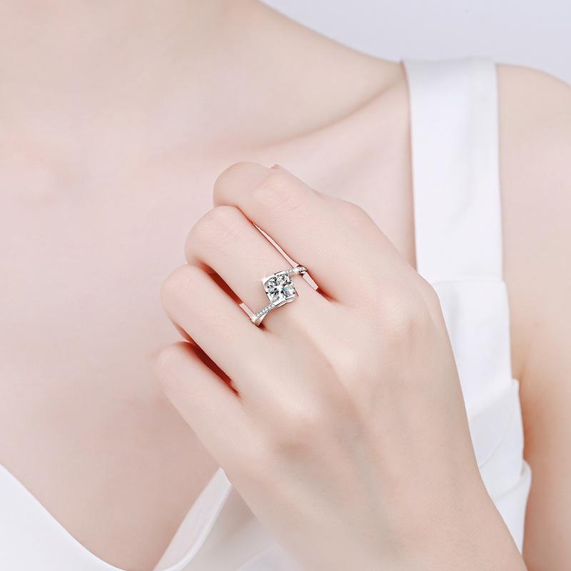 NO.120 S925 Sterling Silver Angel Kiss Ring Synthetic Moissanite Ring fashion jewelry accessory woman girl promise ring Springtok