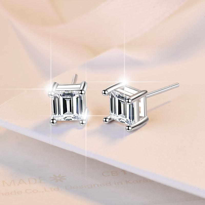 31. 925 Sterling Silver Princess Square Earrings Synthetic Moissanite Earrings