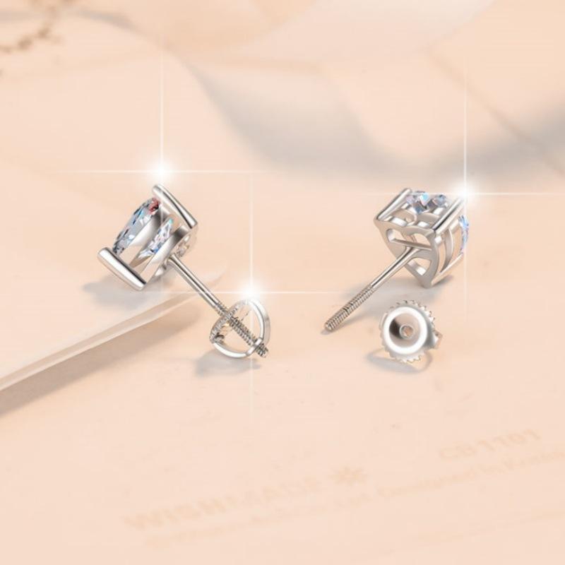 S925 Sterling Silver Heart-Shaped Earrings Synthetic Moissanite Earrings Daily Life Earrings(35%)-648