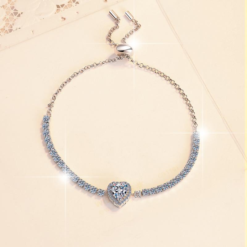 55. S925 Sterling Silver  Heart-Shaped Starry Sky Bracelet Synthetic Moissanite Bracelet